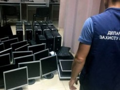 В Харькове полиция закрыла пять игровых клубов и изъяла 160 компьютеров