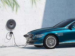 Зарядить за 22 минуты. Представлен первый электрокар премиального суббренда Hyundai