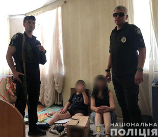 Поліція зайнялася харків'янкою, яка не годувала та принижувала сина