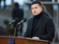 Зеленский удалил Гончарука из друзей на Facebook