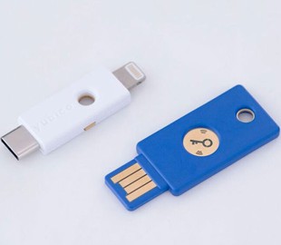 Появился первый в мире USB-ключ для iPhone