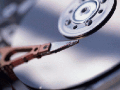 Компания Seagate предложила способ вдвое ускорить работу жестких дисков