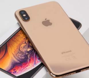 Исследование: девушки хотят iPhone Xs, парни ждут Samsung Galaxy S10