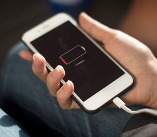 Як краще заряджати iPhone, щоб батарея довго не сідала