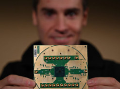 Intel представила первый криогенный чип для квантовых вычислений