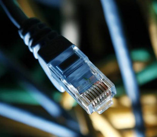 Facebook отказалась от прокладки подводного кабеля между США и Гонконгом под давлением властей