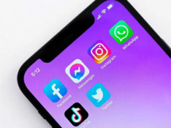 Регулятор хочет отменить приобретение Facebook сервисов WhatsApp и Instagram