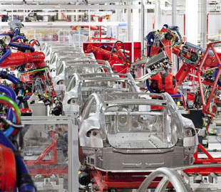 Илон Маск пообещал совершить революцию в автомобилестроении