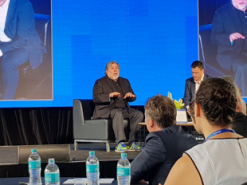 Стив Возняк две ночи возился с iPhone X