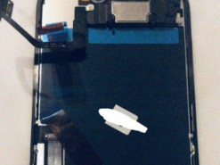 Опубликовано фото передней панели iPhone 11