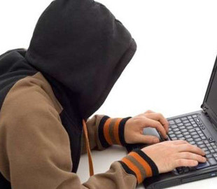 Інтернет-шахрай ошукав чоловіка на 10 тисяч гривень