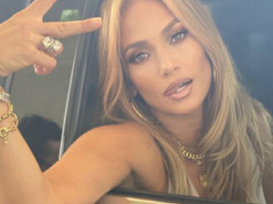 Дженнифер Лопес отписалась от своего бывшего жениха в Instagram и удалила все фото с ним