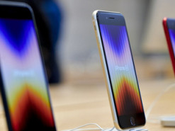 Производитель iPhone останавливает заводы из-за сильнейшей за последние два года вспышки коронавируса