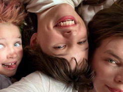 Мілла Йовович показала дорослу дочку