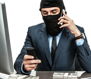 На Кам`янеччині шахраї ошукали переселенку на понад 47 тис грн