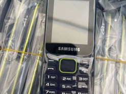 Везли телефони на пів мільйона гривень: на Буковині затримали двох чоловіків