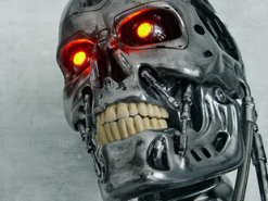 Британские инженеры научили робота жевать жвачку в научных целях