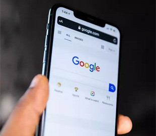 Google обвинили в подкупе Apple, чтобы компания не создавала собственный поисковик