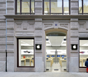 Неисправные аккумуляторы подожгли магазины Apple 