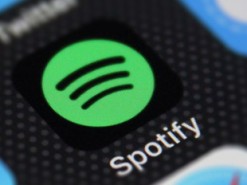 Практически все устройства Samsung получат предустановленную поддержку Spotify