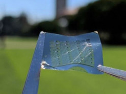 Представлена гибкая «флеш»-память со сниженным в 100 раз потреблением