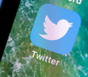 Twitter дозволив користувачам самим відзначати публікації з дезінформацією