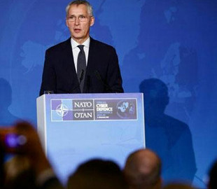 Столтенберг закликав країни НАТО об'єднатись для протистояння рф та Китаю у кіберпросторі