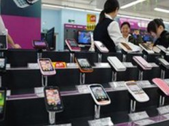 В 2017 году поставки мобильных телефонов и компьютерной электроники упали