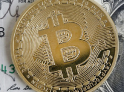 Стоимость биткойна снова пошла резко вверх