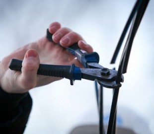 Из-за вандалов прифронтовой Мариуполь чуть не остался без связи «Киевстар»