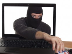 Псевдополицейский занимается разводом жителей Днепра через OLX