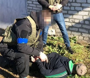 СБУ затримала колаборанта, який допомагав ЗС РФ тікати лісами під час контрнаступу ЗСУ