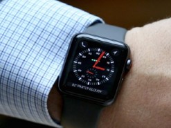 Apple отказывается менять батареи в самых первых Apple Watch 