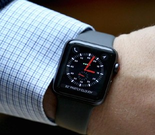 Apple отказывается менять батареи в самых первых Apple Watch 