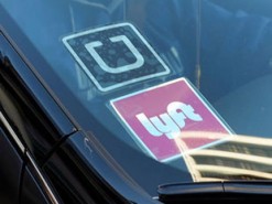 В Нью-Йорке на год запретят выдавать новые лицензии водителям Uber и Lyft