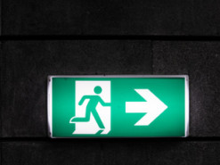 Что делать и куда бежать, если бомбят: карта убежищ в Киеве