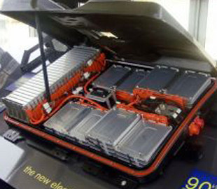 Tesla начнет использовать конструктивные аккумуляторные батареи