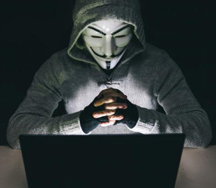 Антивоєнні новини та критика Путіна - російський сайт Lenta.ru зламали