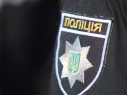 Видурюють гроші у родичів військовополонених. Як розпізнати шахраїв та захистити себе