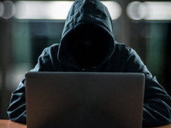 Хакери зламали аккаунт популярного діджитал-художника Beeple та викрали у його підписників понад $500 млн