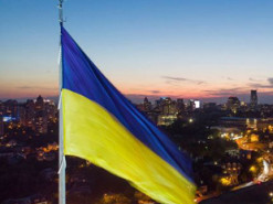 Бесплатное жилье и помощь юристов. Открыли сайт для украинцев в любой точке мира