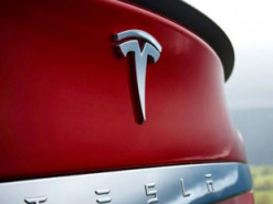 Седан Tesla Model 3 примерил новый дизайн от независимого художника