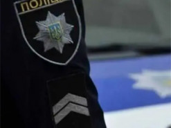 Одягнув поліцейську форму та матюкався: у Києві оштрафували блогера