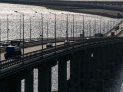 Кіберфахівці ГУР зупинили рух Керченським мостом - джерело