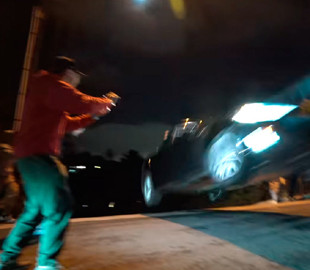 Полет Tesla Model S показали на видео