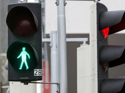 Светофоры будущего будут заранее знать, когда вы хотите перейти улицу
