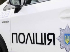 У Запоріжжі затримали шахрая, який у соцмережах пропонував безпечно перевезти за кордон