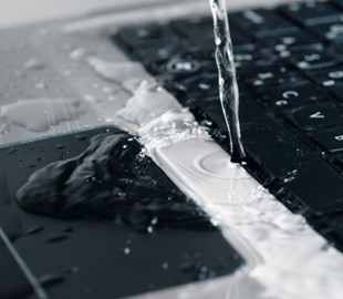 Що робити, якщо ви пролили на свій ноутбук рідину