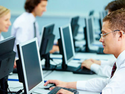 Британская IT-компания переводит своих сотрудников из Беларуси в Украину