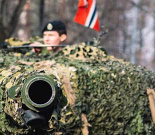 Норвегія переводить армію у стан підвищеної бойової готовності